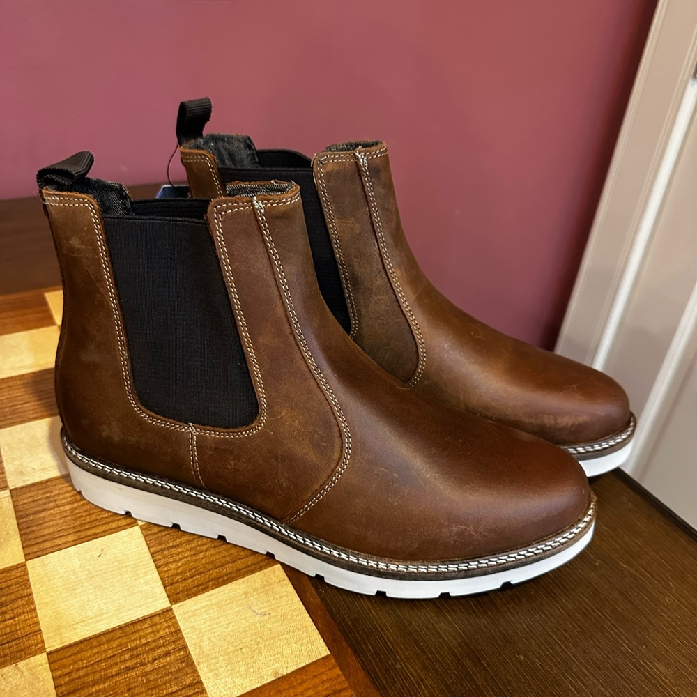 Alpine Design Women’s Blaze Chelsea Boots